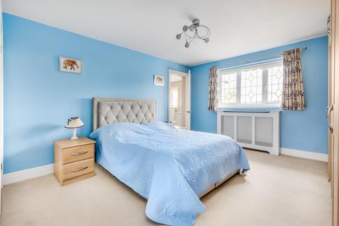 22 Marks Road, Warlingham, CR6 9SH