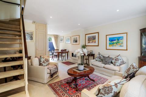 2 Worcester Road, London, SW19 7QG