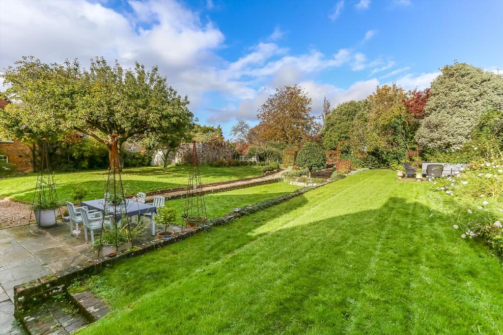 Queen Street, Twyford, Winchester... 4 bed semidetached house £1,500,000