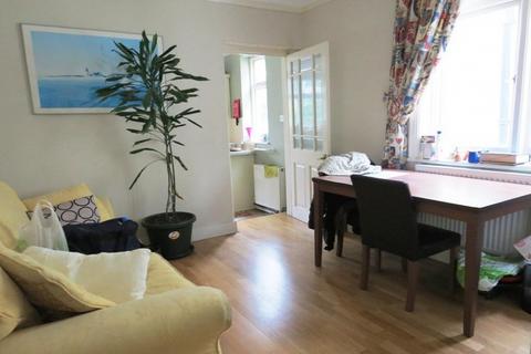 1 bedroom in a house share to rent - The Grove,  Isleworth , TW7