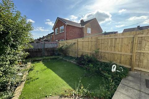 24 Rowbarton Close, Taunton, TA2 7DQ