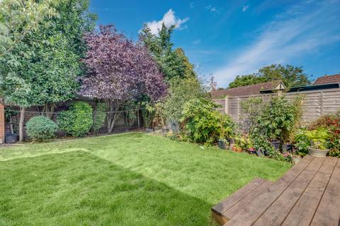 12 Waddon Close, Croydon, CR0 4JT