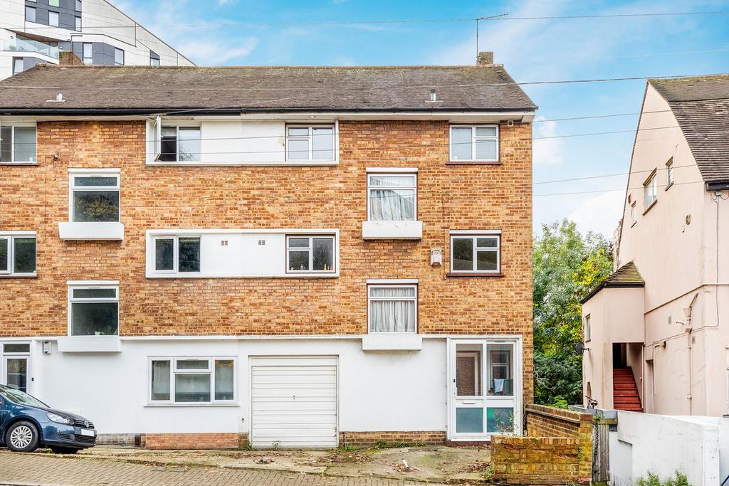 Ravensbourne Road, Bromley, BR1 4 bed semidetached house for sale £