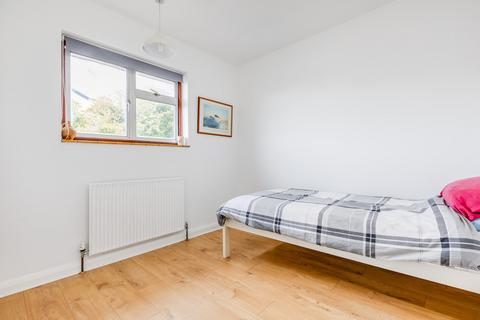 27 Ravensbourne Road, Bromley, BR1 1HN