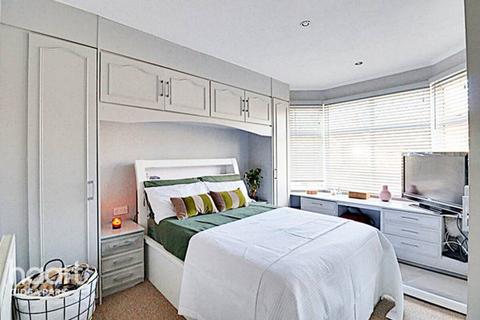 78a Heath Park Road, Romford, RM2 5XA