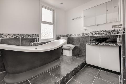 3 Arundel Road, Croydon, CR0 2ER