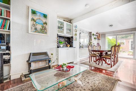 1 Amberley Grove, Croydon, CR0 6ND