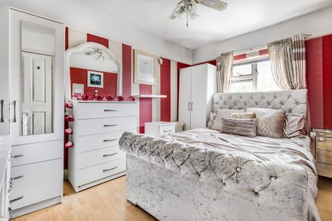 37 Bordergate, Mitcham, CR4 3JE
