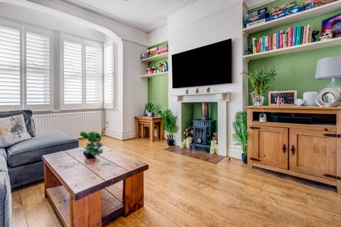 1 bedroom flat for sale, Elmers End Road, Penge, SE20