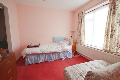 25 Cherry Tree Close, Billingshurst, RH14 9NG