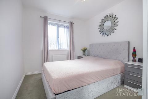 27 Colossus Way, Norwich, NR5 0UY