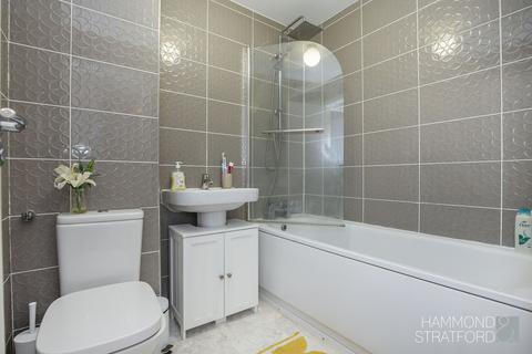 27 Colossus Way, Norwich, NR5 0UY
