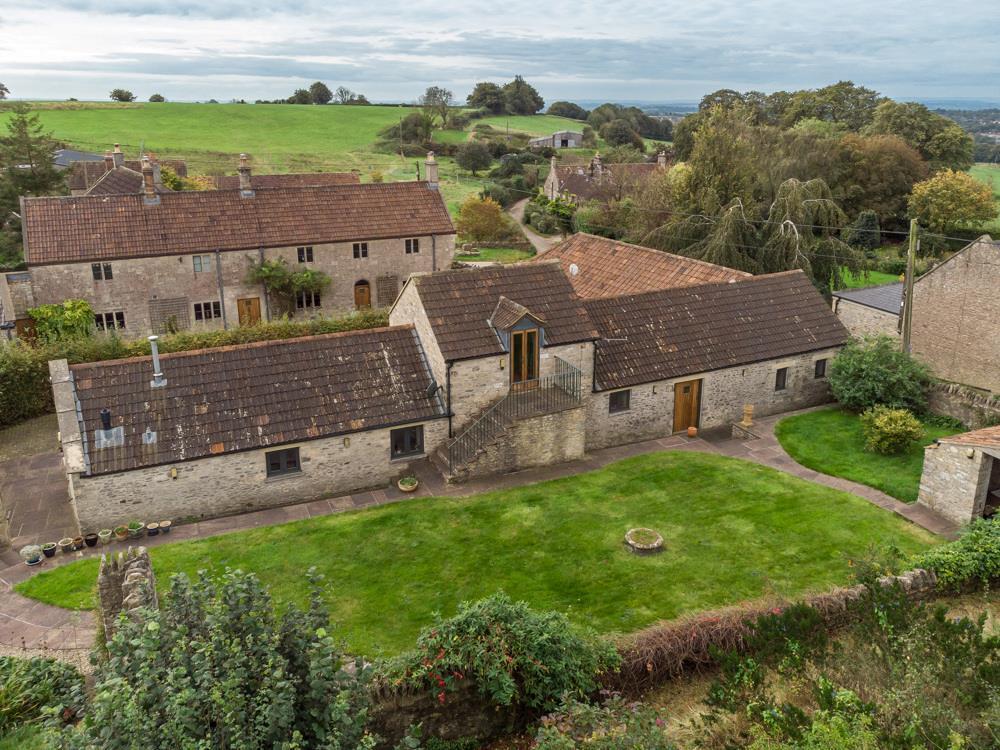 Bodden, Shepton Mallet, Somerset, BA4 4 bed barn conversion for sale