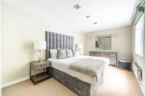 2 bedroom apartment to rent, Fulham Road, SW3