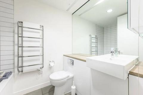 2 bedroom apartment to rent, Fulham Road, SW3