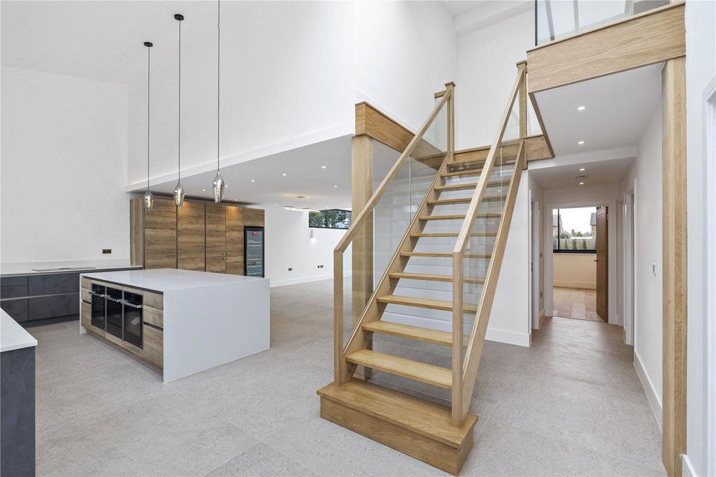 Downside, Cobham, Surrey, KT11 4 bed semidetached house for sale £