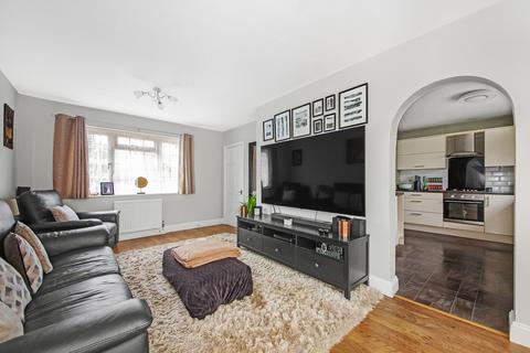 9 Headley Drive, New Addington, Croydon, CR0 0QH