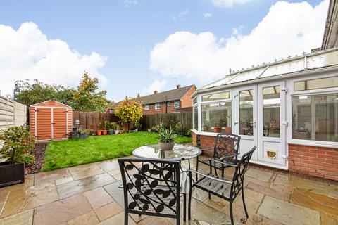 9 Headley Drive, New Addington, Croydon, CR0 0QH