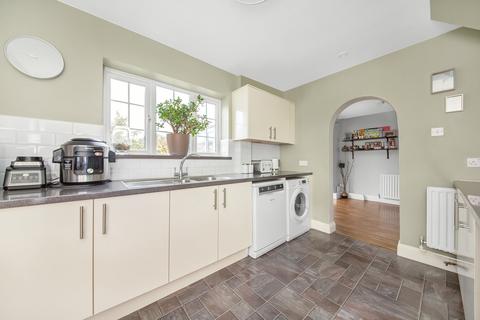 9 Headley Drive, New Addington, Croydon, CR0 0QH