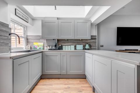 48 Windsor Road, Richmond, TW9 2EL