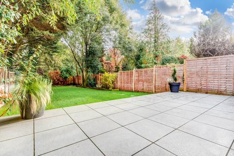 undefined, Elmbridge Avenue, Surbiton, Surrey, KT5