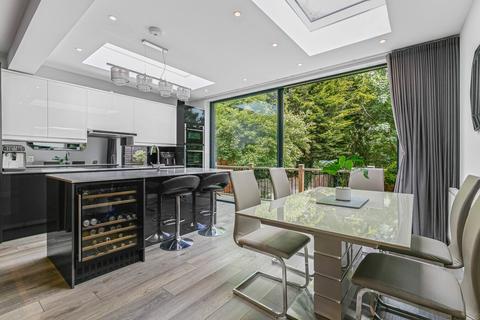 20 Elmbridge Avenue, Surbiton, KT5 9EX