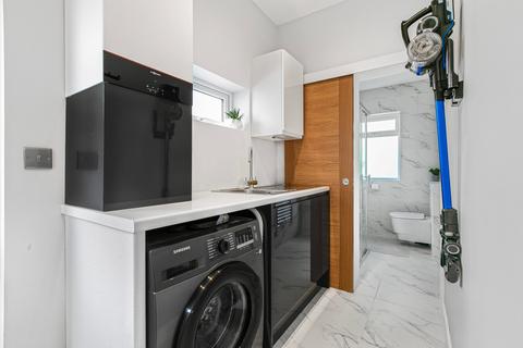20 Elmbridge Avenue, Surbiton, KT5 9EX