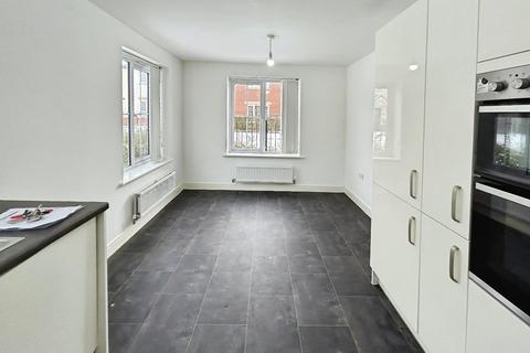 3 bedroom detached house to rent, Samuel Armstrong Way, Crewe, Cheshire, CW1