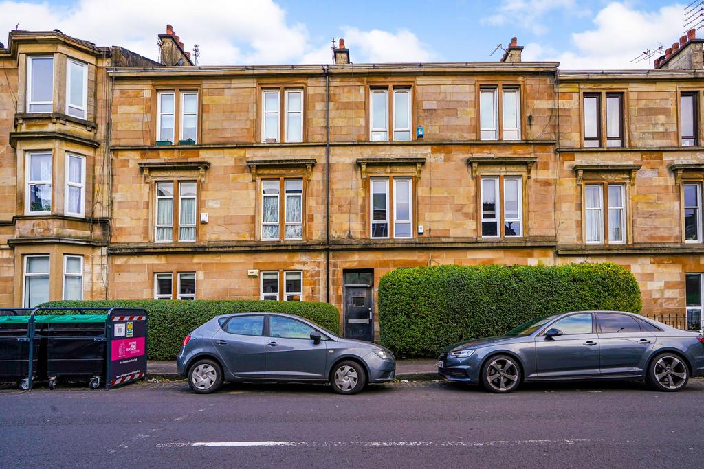 0/1, 133 Forth Street, Pollokshields, Glasgow, G41 2 bed flat for sale