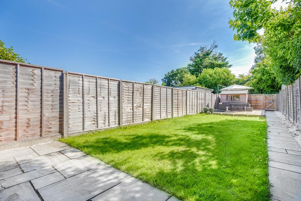 Rose Walk, Surbiton, KT5 3 bed terraced house for sale £575,000