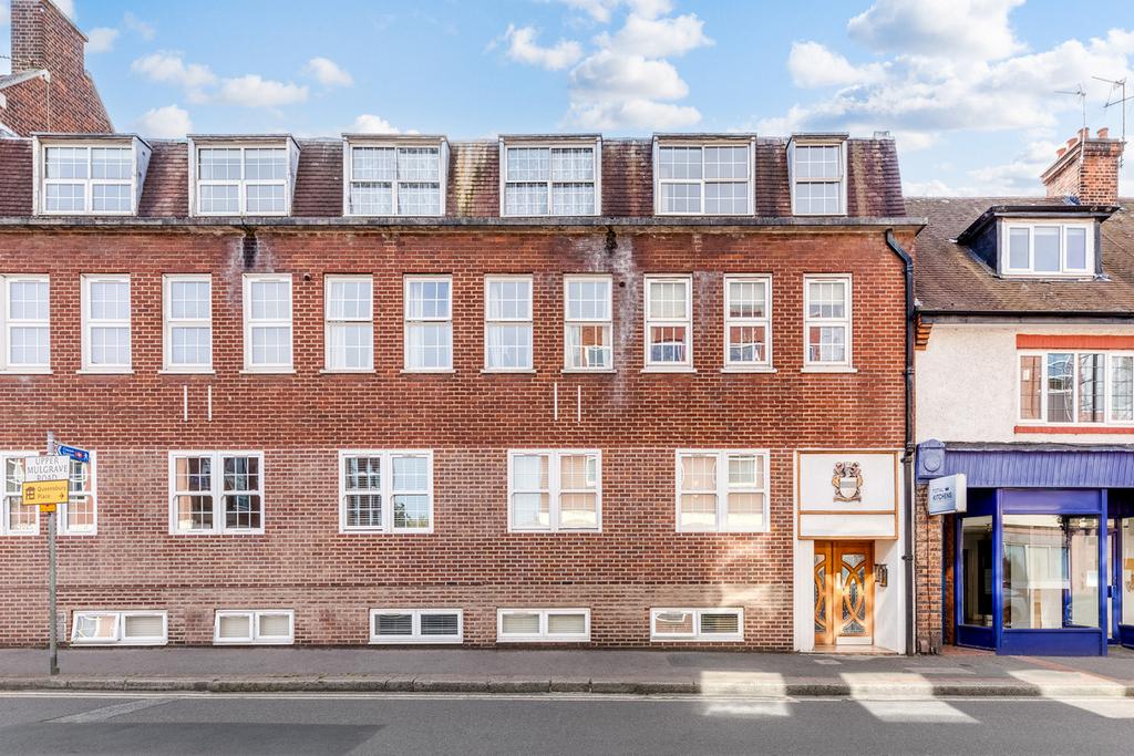Upper Mulgrave Road, Sutton, SM2 2 bed flat for sale £260,000