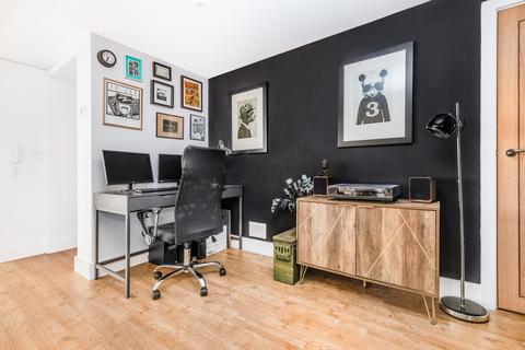 Flat E, Guildford House, 41 Alpha Road, Surbiton, KT5 8BF