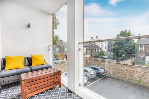 Flat 3, 3 Quicks Road, London, SW19 1EZ