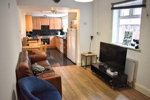 6 bedroom barn conversion to rent - Furness Road, Fallowfield, Manchester
