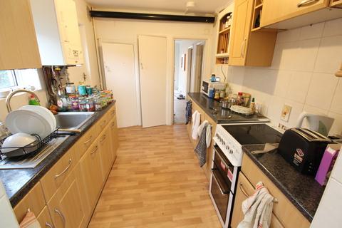 undefined, Grosvenor Close