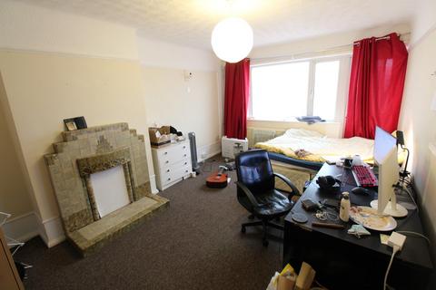 undefined, Grosvenor Close