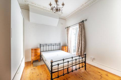 3 bedroom terraced house to rent, Manbey Grove, Stratford, London, E15