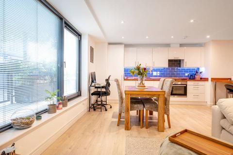 1 bedroom flat for sale - Olympian Heights, Woking, GU22