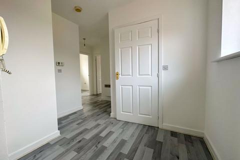 2 bedroom flat to rent, Kinsey Road, Smethwick