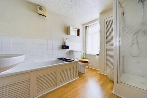 65 Bishopton Road, Smethwick, B67 5DU
