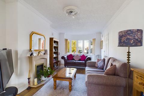 19 Bent Avenue, Quinton, Birmingham, B32 2TD