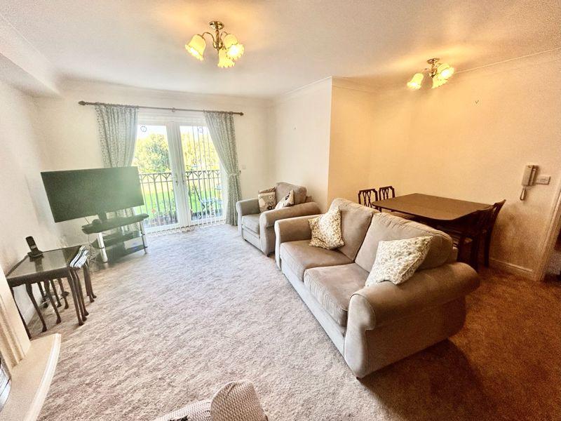 Rhos Promenade, Rhos on Sea 2 bed apartment for sale £184,950