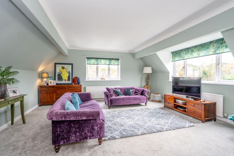 Marchwood Mews, Summersdale, Chichester, PO19 3 bed detached house for