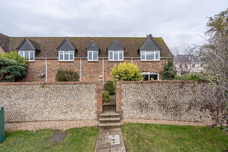 Marchwood Mews, Summersdale, Chichester, PO19 3 bed detached house for