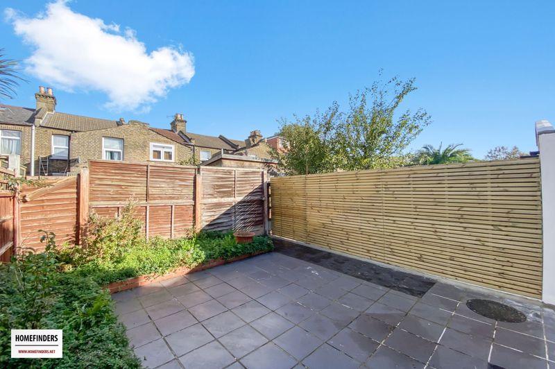Ranelagh Road, Leytonstone, E11 2 bed apartment for sale £350,000