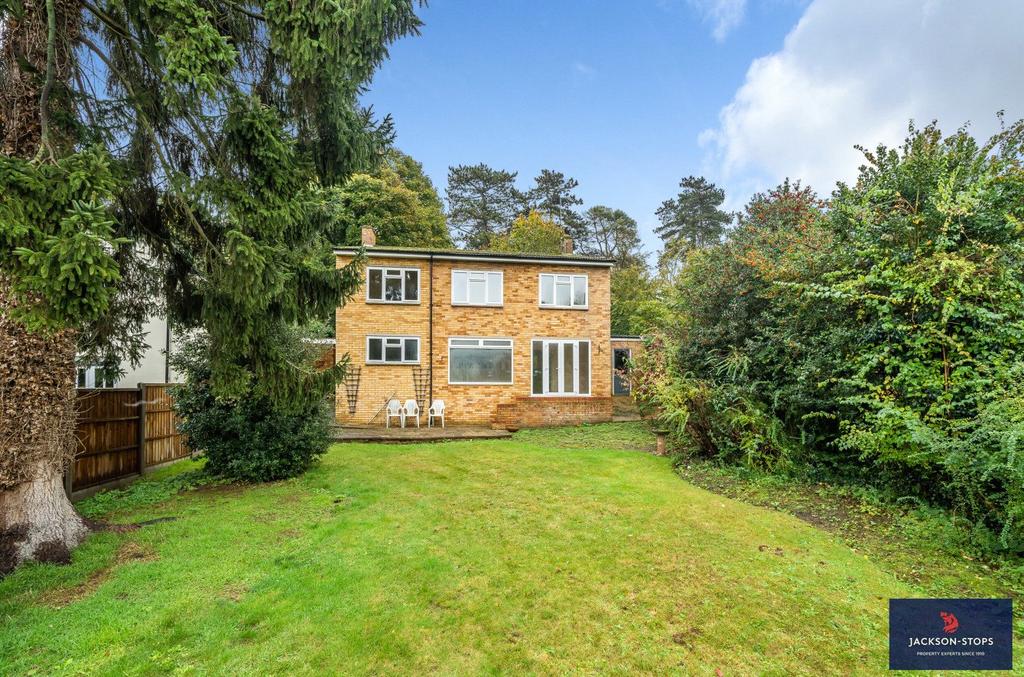 Wood Lane, Aspley Guise, Bedfordshire, MK17 4 bed detached house for sale £900,000