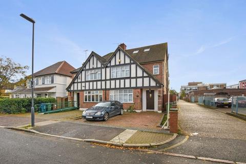 5 bedroom semi-detached house for sale, Vicarage Way, Harrow