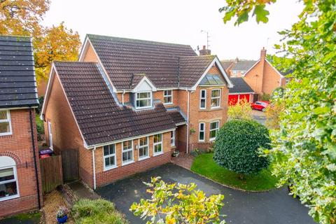 4 bedroom detached house for sale, Chilcombe Drive, Priorslee