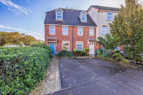 3 bedroom semi-detached house for sale, East Shore Way, Portsmouth