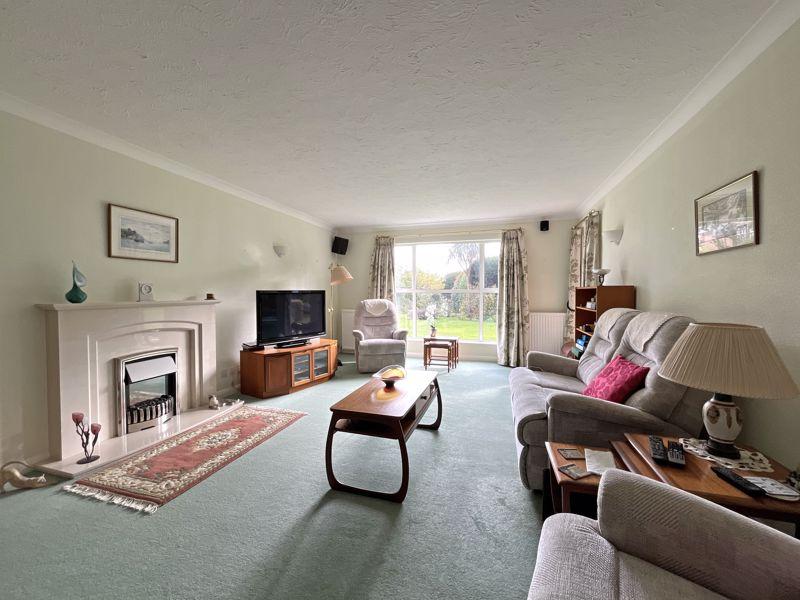 Manor Road, Sidmouth 3 bed apartment for sale £475,000